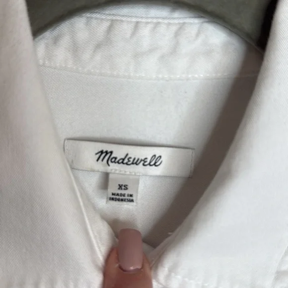 Madewell Classic White Button Down Shirt - Picture 2 of 5